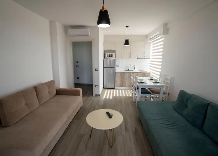 Tuttomondo Golem (Tirana)