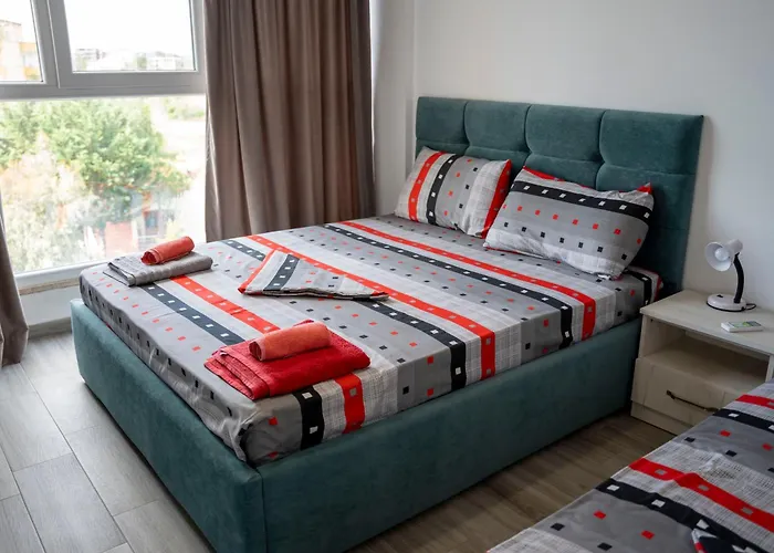 Tuttomondo Golem (Tirana)